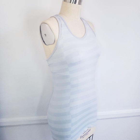 🌸 Athleta | Performance Stripe Tank‎ Top S - Picture 2 of 10